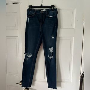 Blue skinny jeans